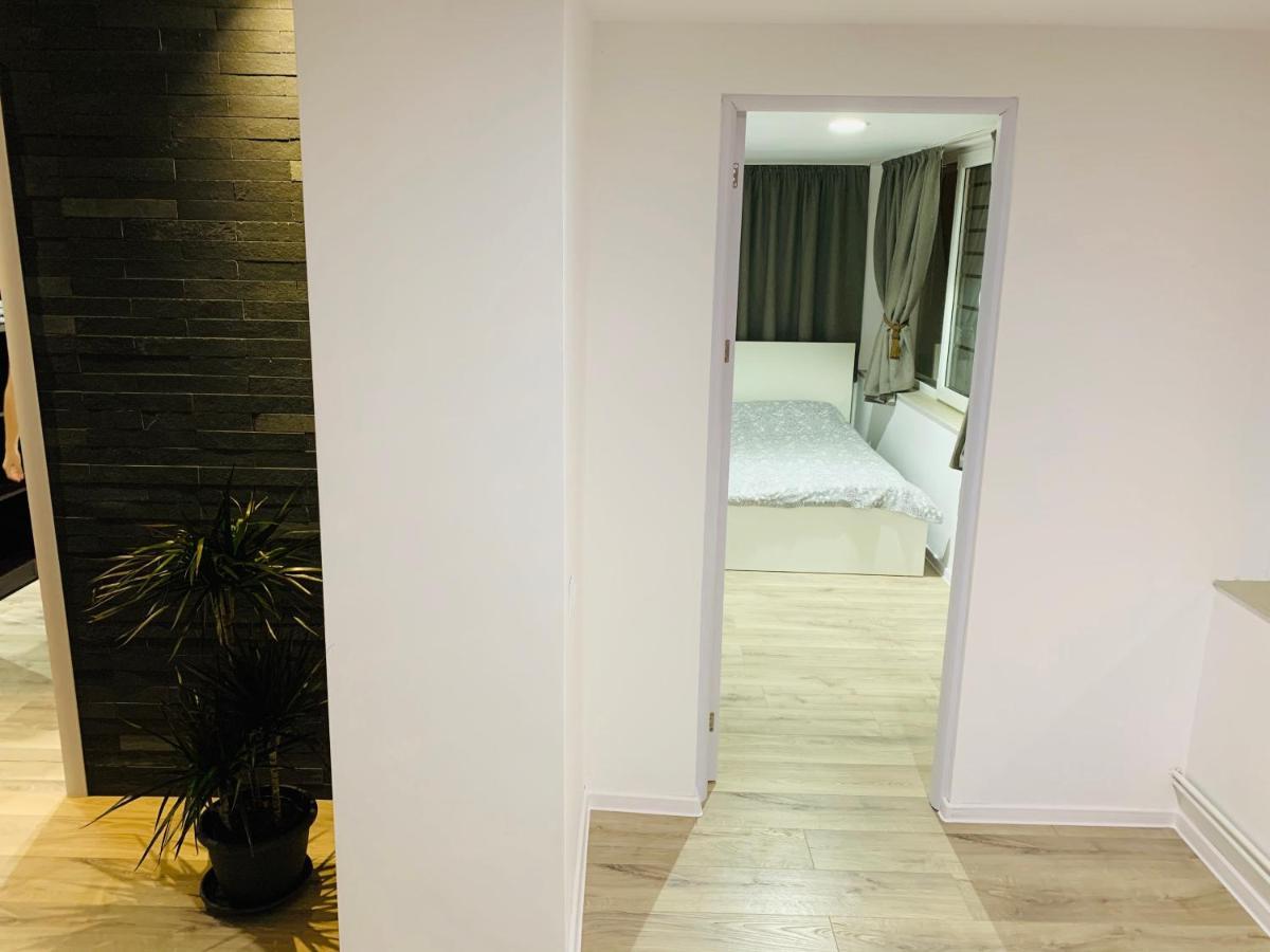 Apartment City Center Πιτέστι Εξωτερικό φωτογραφία