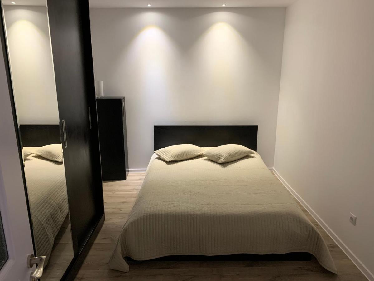 Apartment City Center Πιτέστι Εξωτερικό φωτογραφία