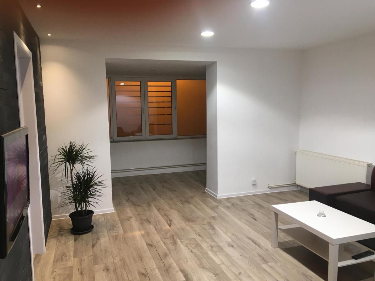 Apartment City Center Πιτέστι Εξωτερικό φωτογραφία